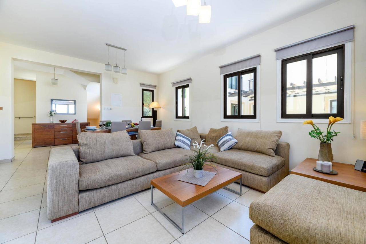 Protaras Centro Villa Luaran gambar